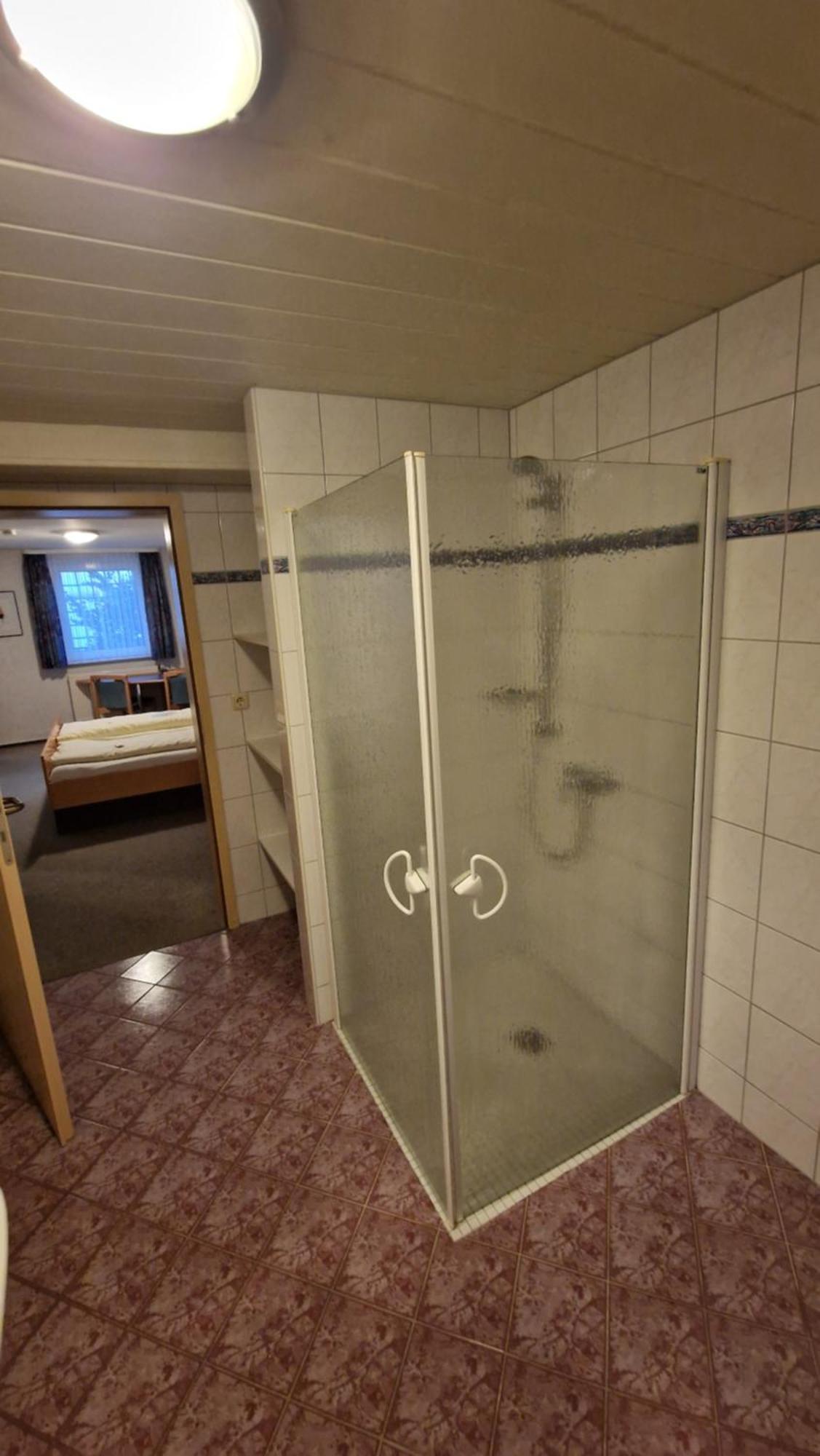 Ipsheim Schwarzer Adler - Hotel Garni חדר תמונה